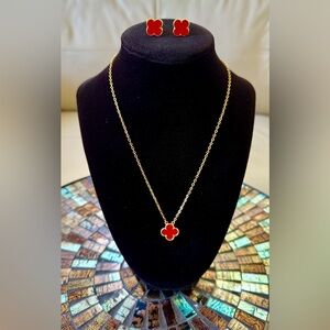Elegant Gold plated Red Clover Necklace and earrings set.